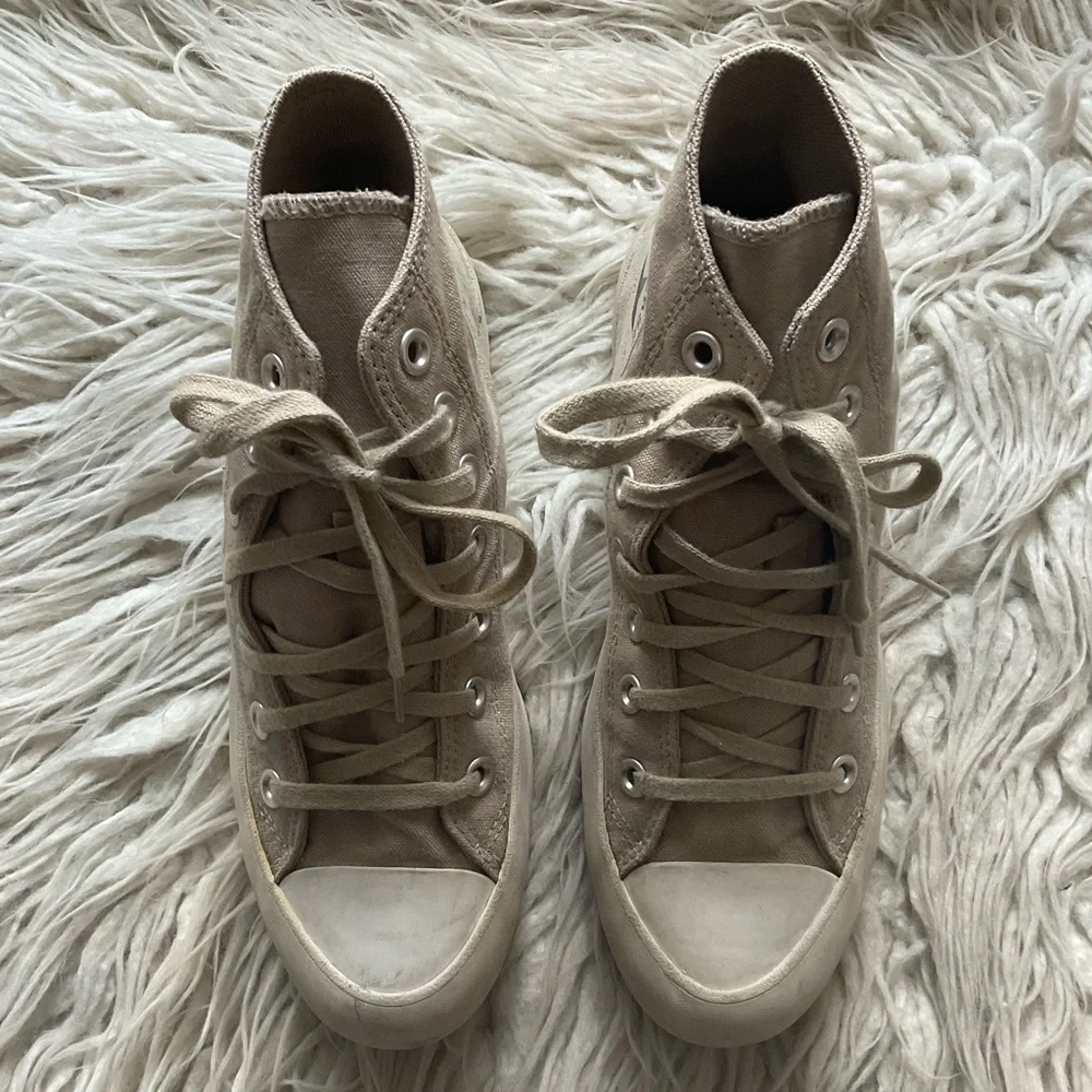 Converse Chuck Taylor All Star Lugged Desert Sand Platform Hi Top Sneakers Sz 7